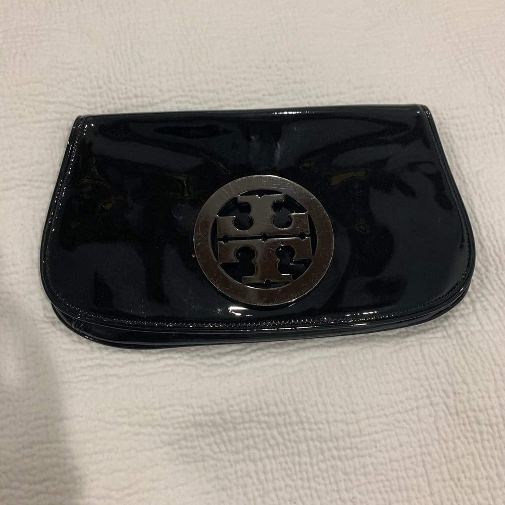 Tory Burch Parker Black Patent Leather Clutch